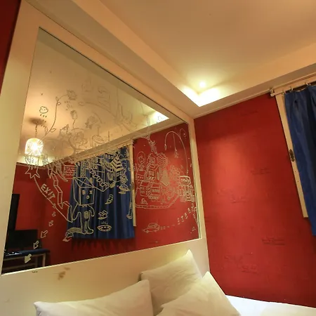 2U Motel